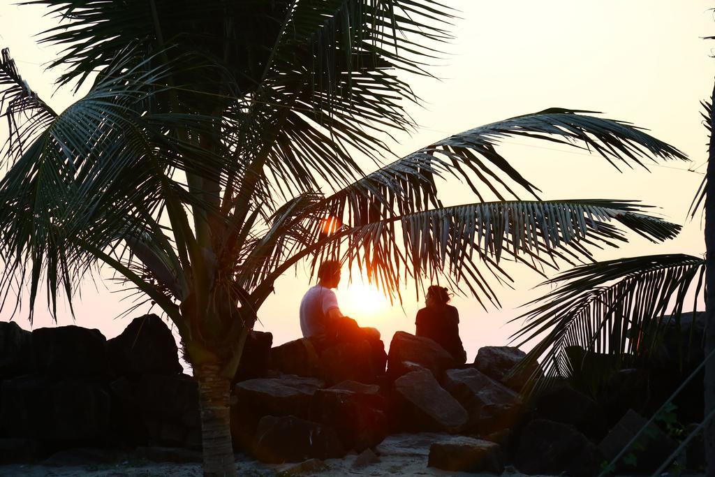 Funky Art Beach House Alappuzha Экстерьер фото
