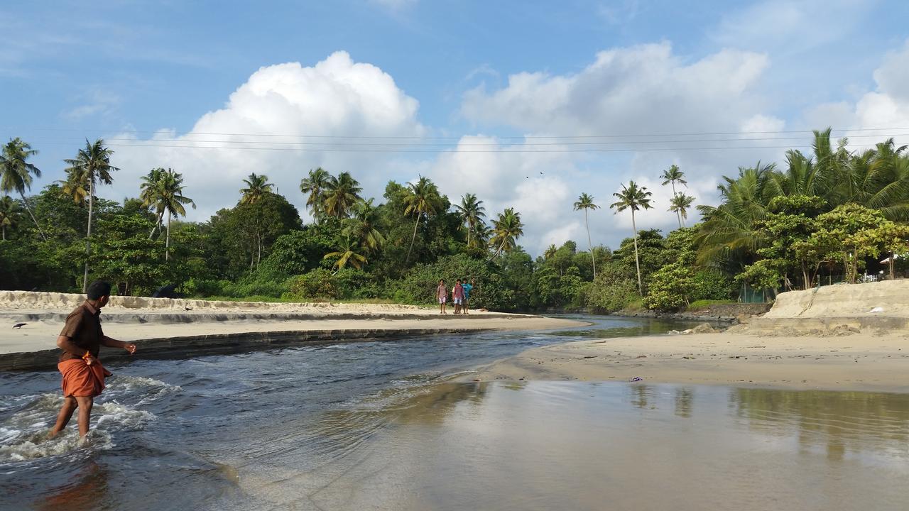 Funky Art Beach House Alappuzha Экстерьер фото